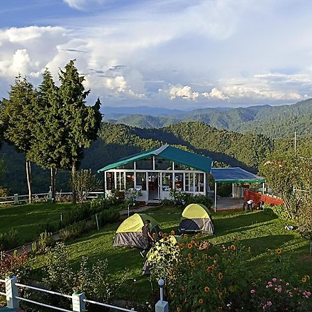 Chirping Orchard, Mukteshwar Bed & Breakfast Exterior photo