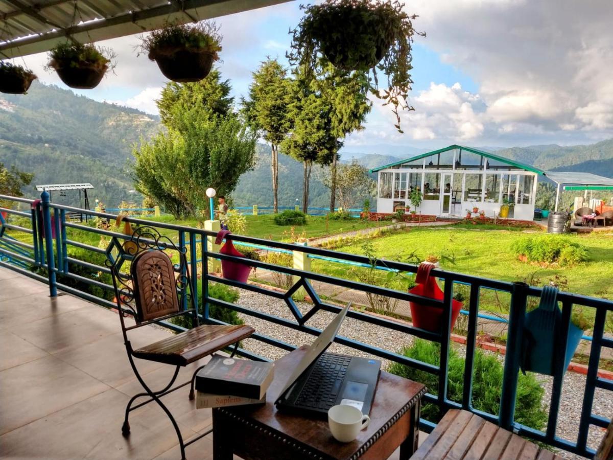 Chirping Orchard, Mukteshwar Bed & Breakfast Exterior photo