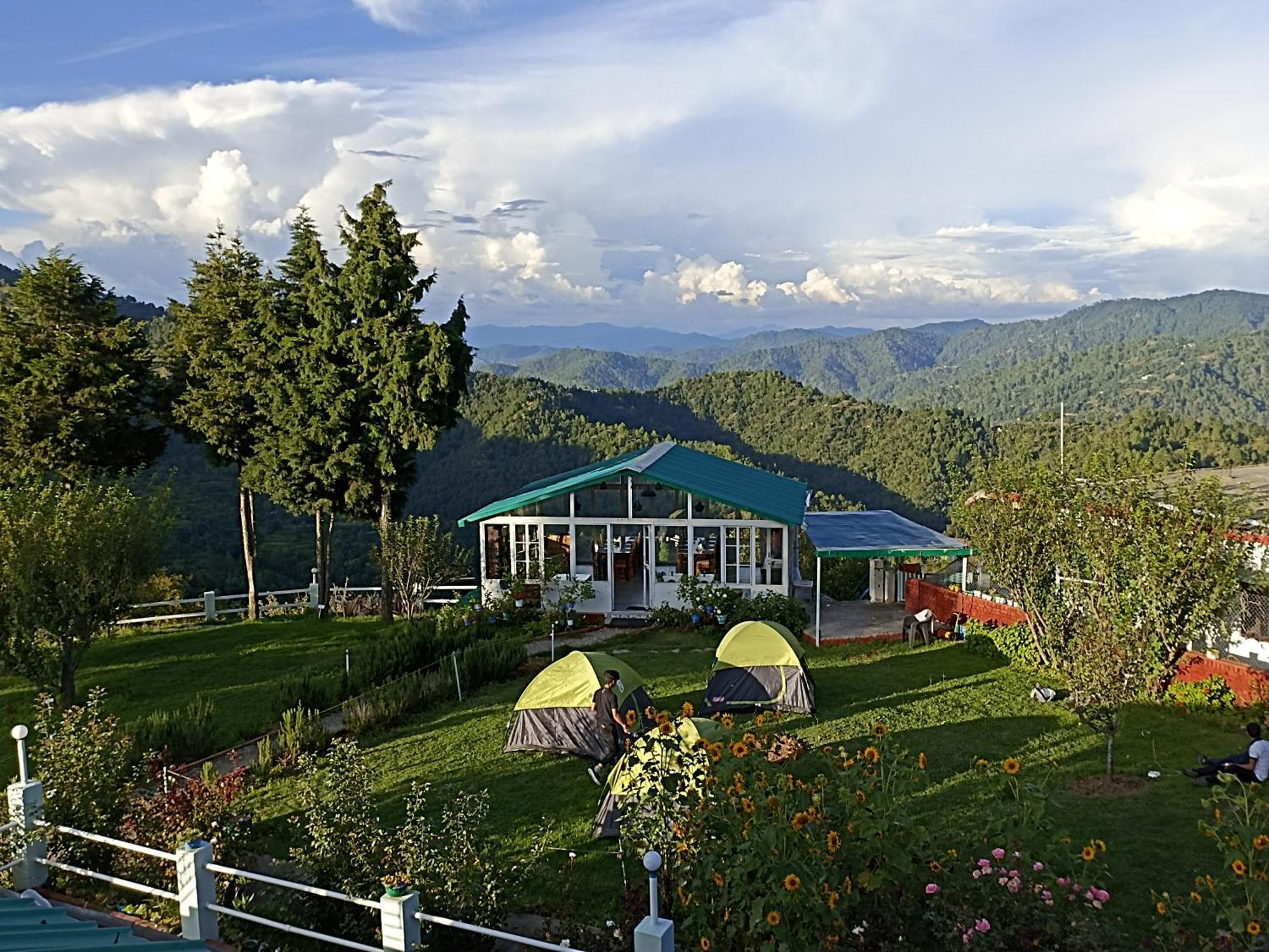 Chirping Orchard, Mukteshwar Bed & Breakfast Exterior photo