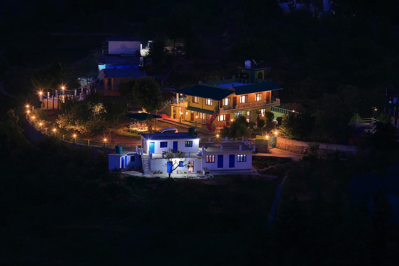 Chirping Orchard, Mukteshwar Bed & Breakfast Exterior photo